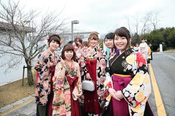 平成29年度 くらしき作陽大学・作陽音楽短期大学 卒業式を挙行しました