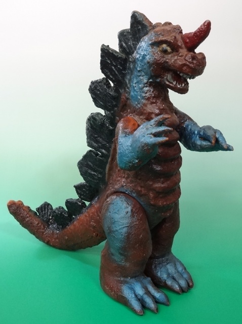 東京都小金井市にて、マルサン ノンキャラ／パチ怪獣のソフビをお譲り