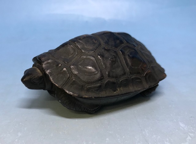 亀の名工 野上 龍起の作品です🐢｜くまねこ堂