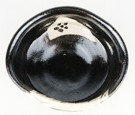 栗山園オンライン通販部 / 【出物】 黒織部茶碗 加藤芳右衛門