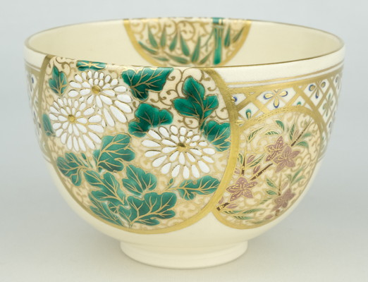 栗山園オンライン通販部 / 【出物】 色絵帯花菱五節句紋画茶碗 清閑寺