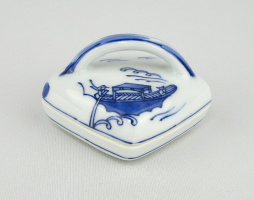 栗山園オンライン通販部 / 【出物】 染付角田川香合 宮川（真葛）香斎