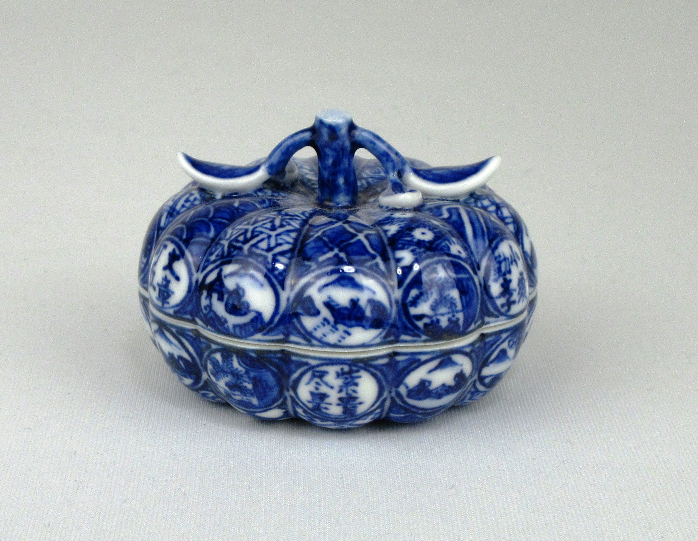 栗山園オンライン通販部 / 【出物】 祥瑞写蜜柑香合 和田桐山 尋牛斎書付