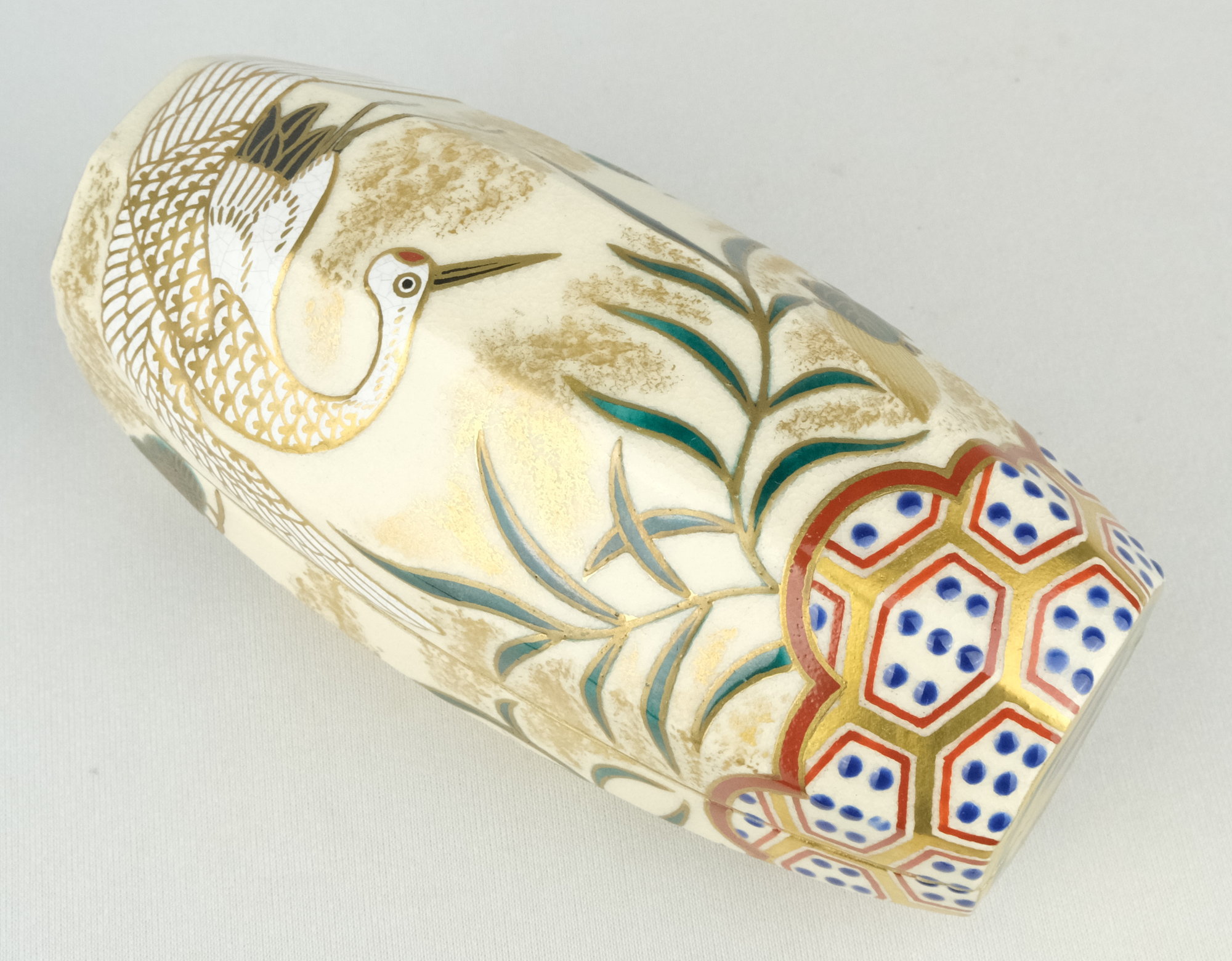 栗山園オンライン通販部 / 【出物】 色絵ぶりぶり香合 清閑寺窯（杉田