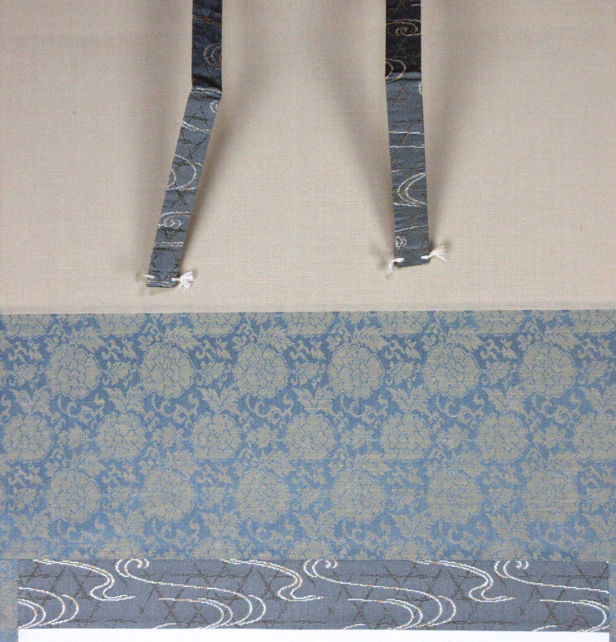 栗山園オンライン通販部 / 【出物】 掛軸 一行「瀧」 盛永宗興 【共箱