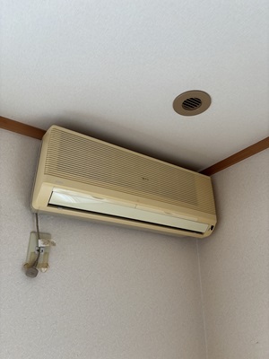 ダイキンのフラッグシップモデル「うるさらエアコンX」に交換 ｜ 株式