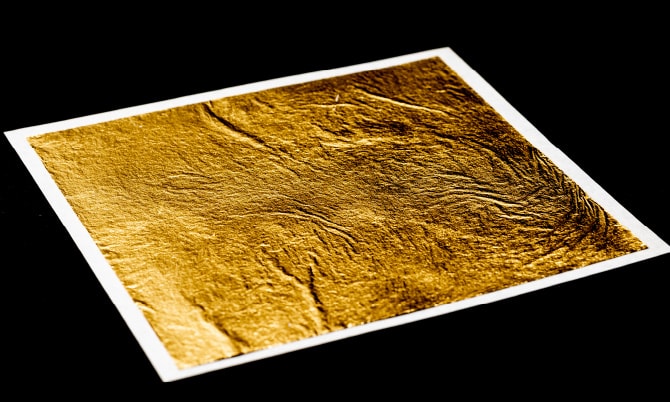 金箔・金消し | 取扱製品 | 純金箔・金属箔粉は変わらぬ温もりと輝き