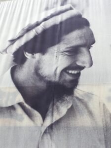 長倉洋海よりアフガニスタン情勢に関するメッセージ 2023.9.9 – HIROMI