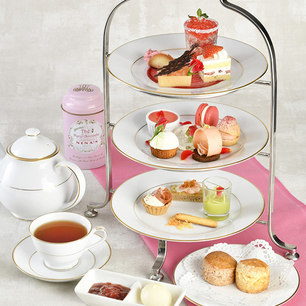 シーガーディアンIII】薔薇のアフタヌーンティーセット｜レストラン