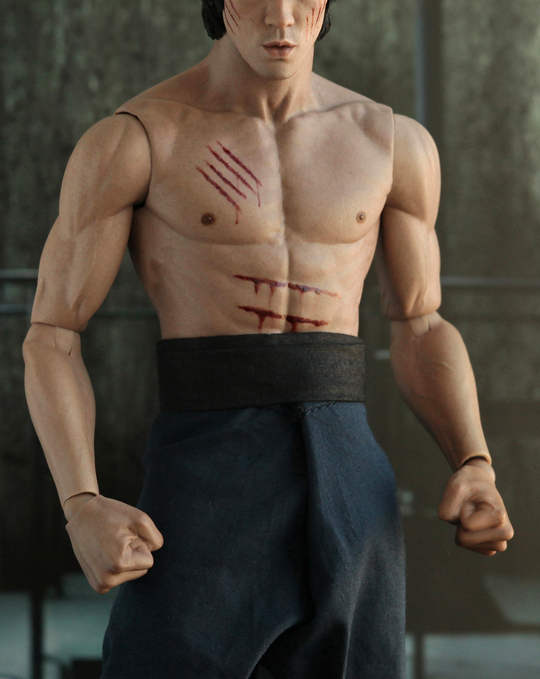 もっと！HOT！ vol.04 進化し続けるブルース・リー。｜マガジン｜株式