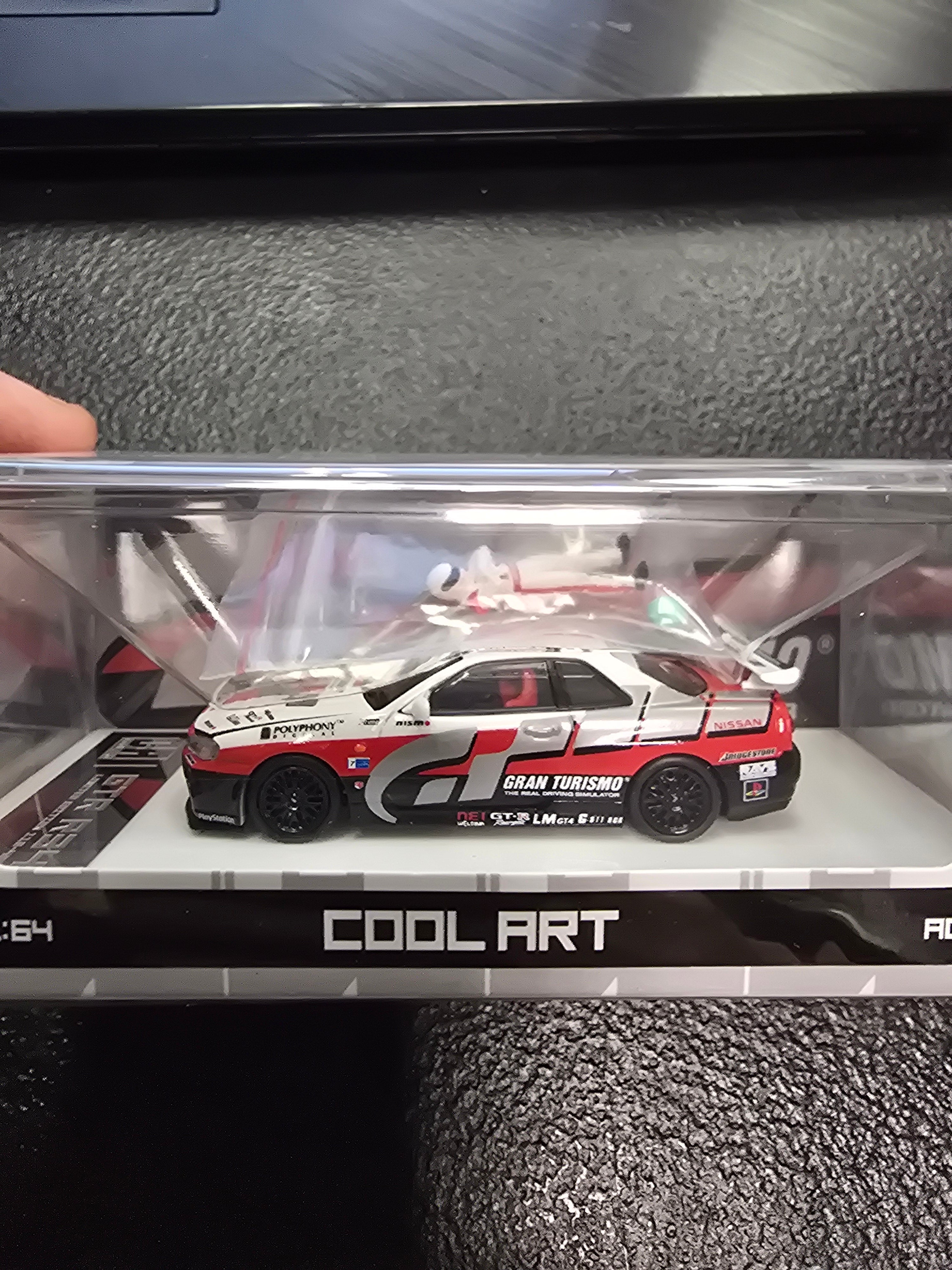 COOL ART GT-R R34 A2/GBAN TURISMO LIVERYFIGURINE VER International
