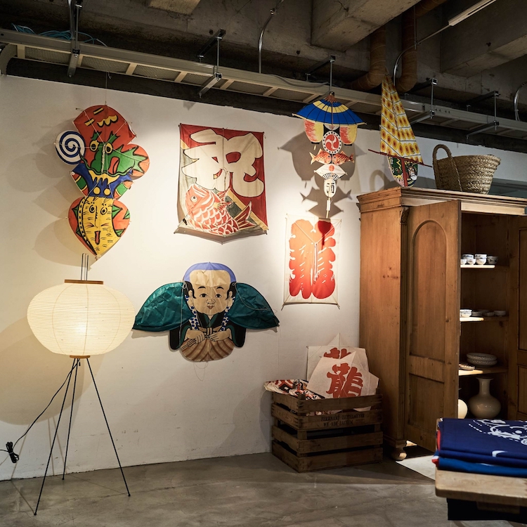 無秩序に集められた私物を大放出。南貴之の頭のなか展、第三弾が開催中