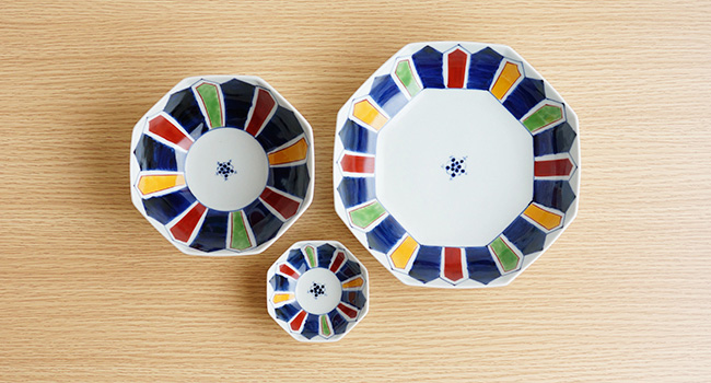 有田焼 皓洋窯 「染錦剣先八角小鉢」 食卓を彩り、心に花を咲かせる器