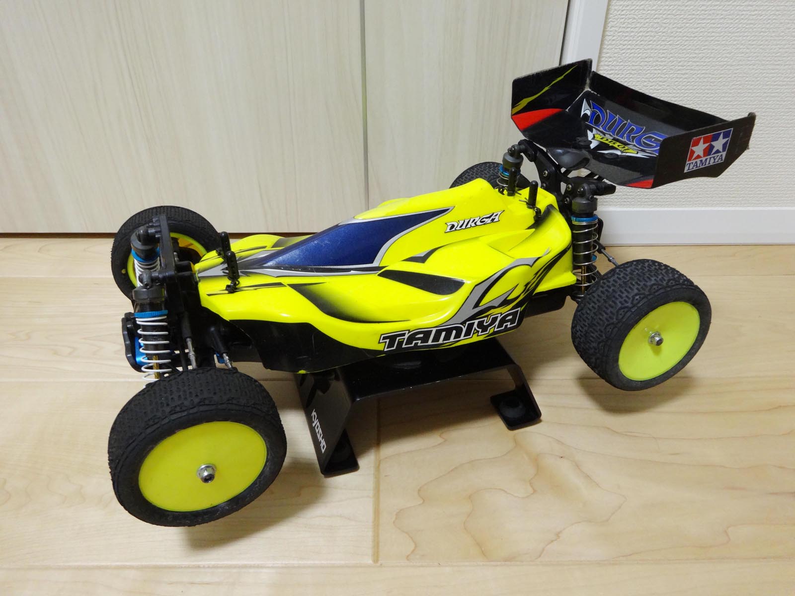 ドゥルガ（DB01）に一般的なホイールを取り付けれるように変更