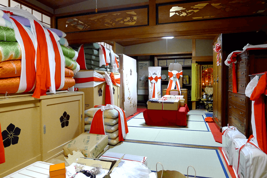 ショールーム＆工房 | 大阪泉州桐箪笥（たんす）の「初音の桐箪笥