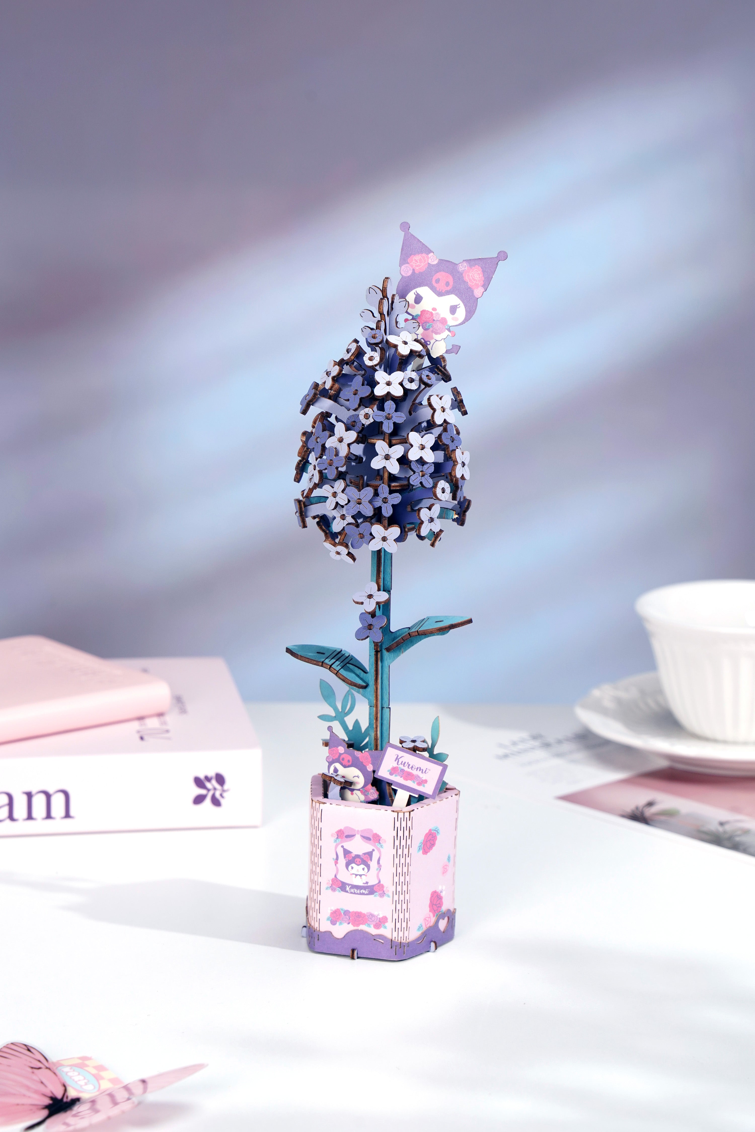 3D Wooden Puzzle | Hello Kitty® and Friends Kuromi Lilac – Hands