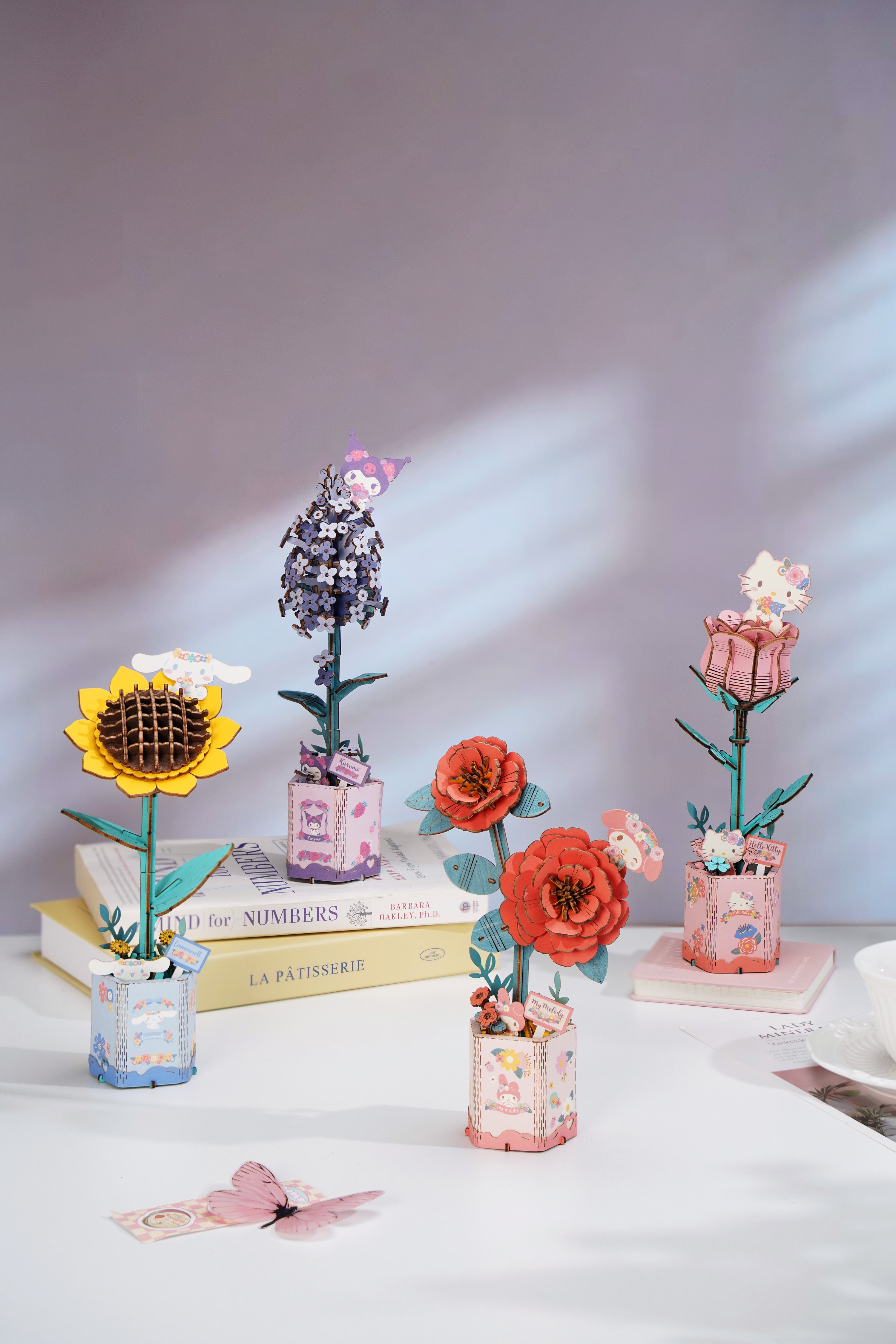 3D Wooden Puzzle | Hello Kitty® and Friends Kuromi Lilac – Hands