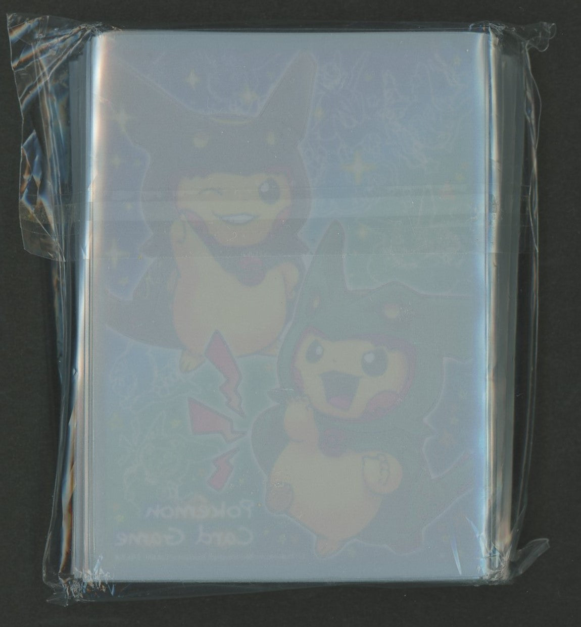 デッキシールド レックウザポンチョを着たピカチュウ – 晴れる屋2