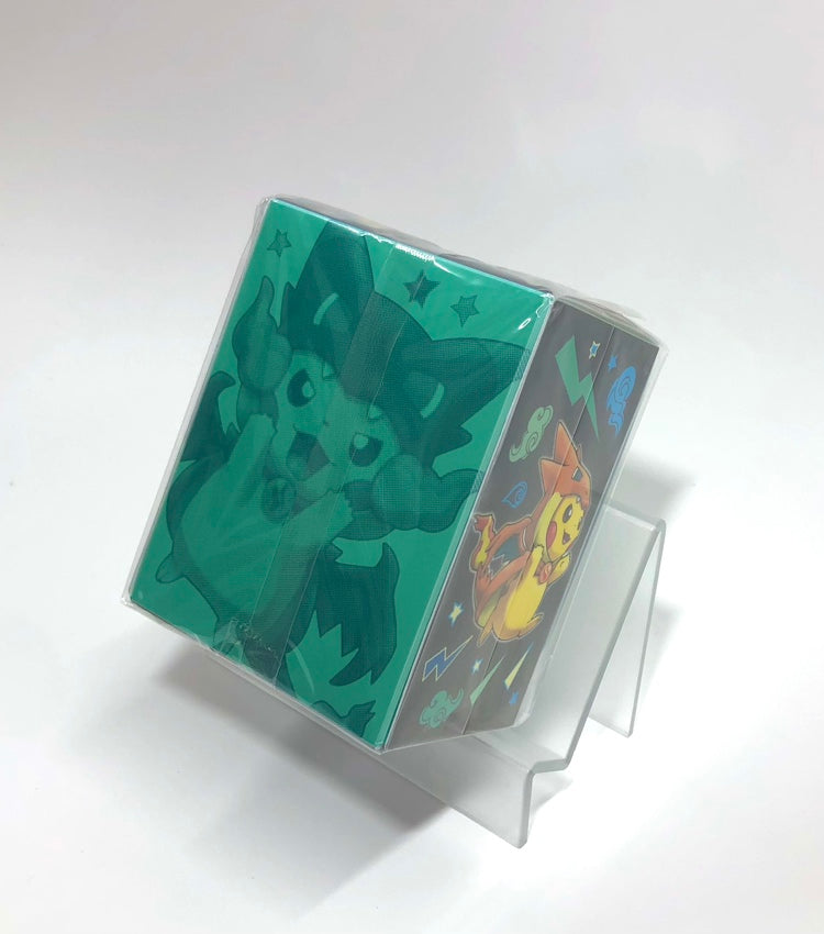 デッキケース メガリザードンXのポンチョを着たピカチュウ – 晴れる屋2