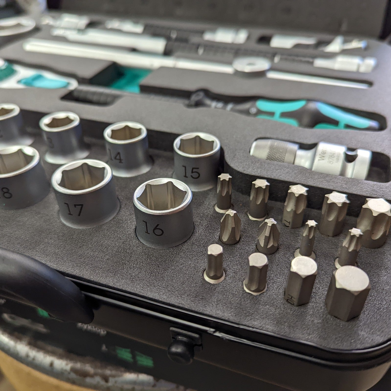 Wera 8100 Metric 37-Piece Zyklop Speed Ratchet Set, 1/2