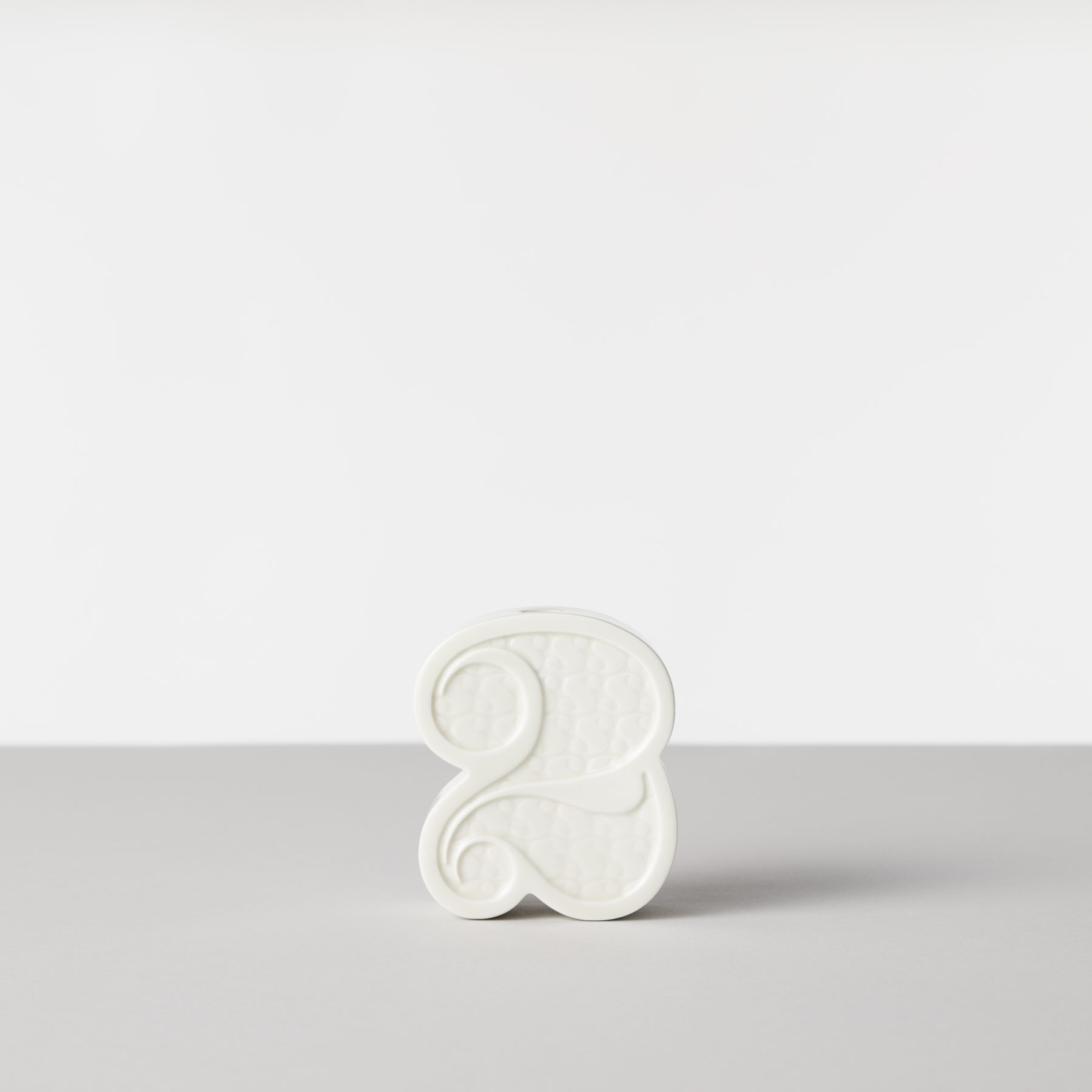 Number Collection 壁掛け花瓶 | 株式会社マルヒロ | 波佐見焼の陶磁器