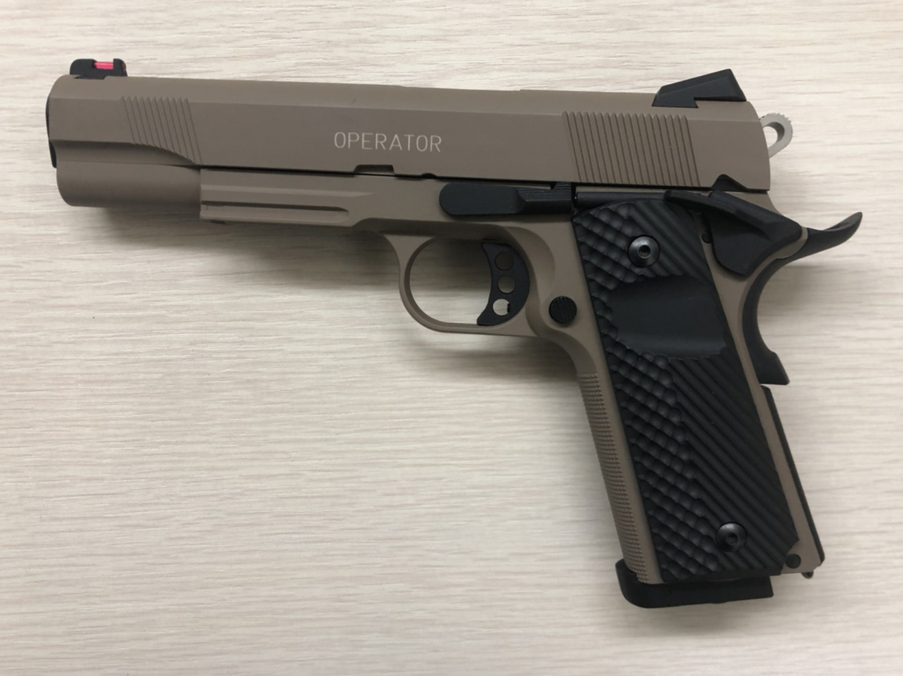 CARBON8（カーボネイト） M45 CQP と DOC を比較！