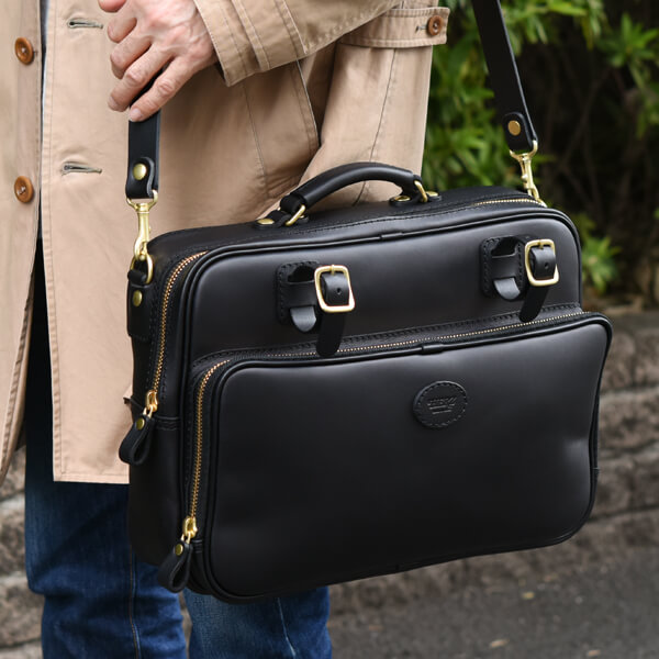 使い勝手の良いファスナータイプの2way本革ビジネスバッグ / 革鞄の
