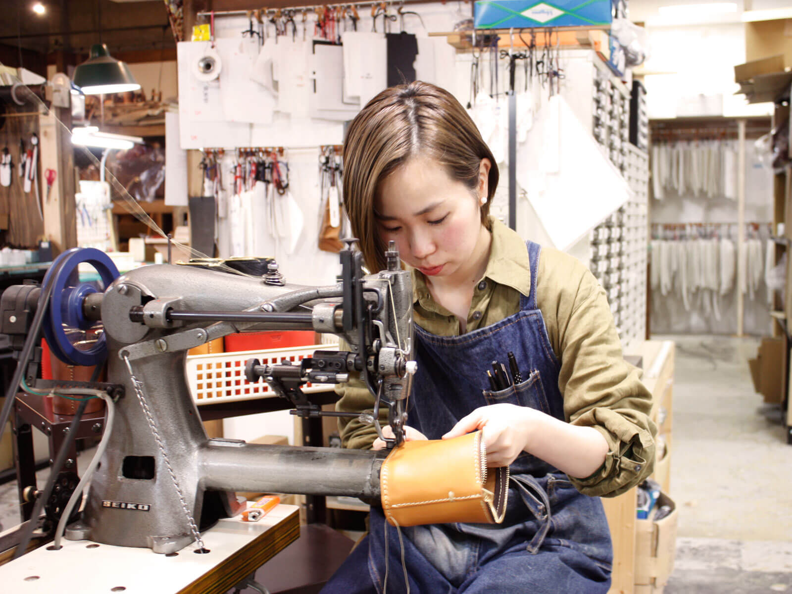 ヘルツ仙台店5周年記念鞄！第1弾は青木のプチ・ミニョンバッグ｜革鞄