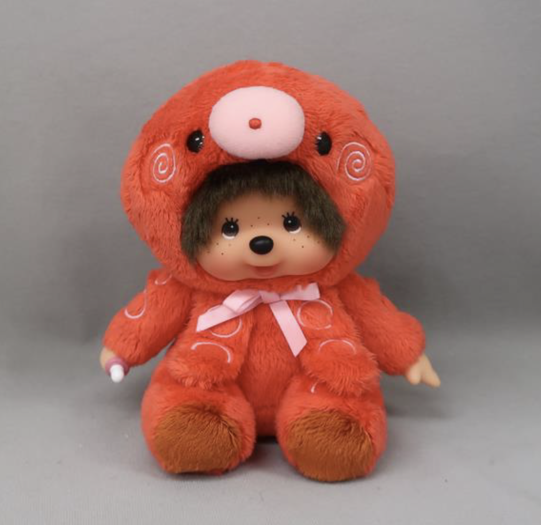 世界中で愛されるキャラクター「モンチッチ」のご当地限定ぬいぐるみ