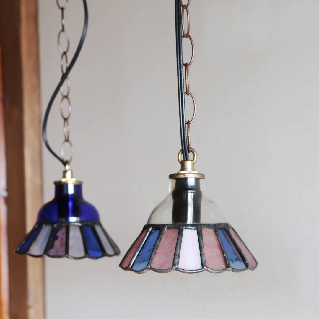ピンク・青系】ステンドグラスミニペンダントライト花型｜吊下げ照明