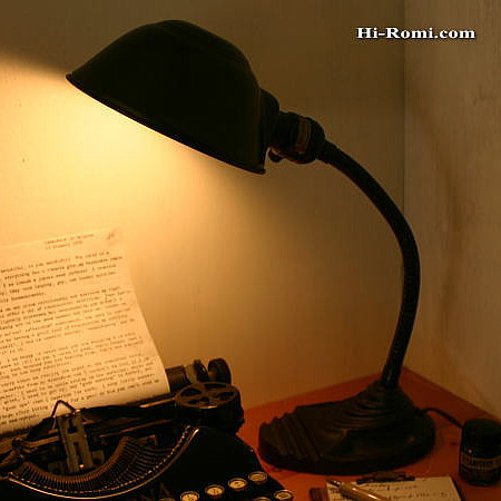 工業卓上照明｜ヴィンテージEAGLEグースネックデスクライト