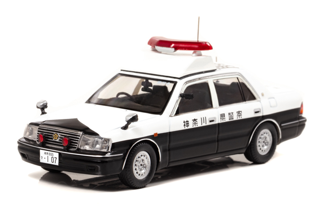 1/43 トヨタ クラウン (GS151Z) 2000 神奈川県警察所轄署地域警ら車両