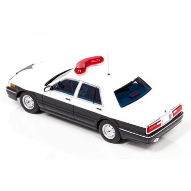 1/43 日産 セドリック (YPY31) 警察パトロール車両 株式会社 ヒコセブン