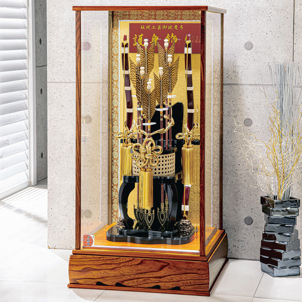 破魔弓ケース入り飾りセット【P7701】 温かみのある木目アクリルケース