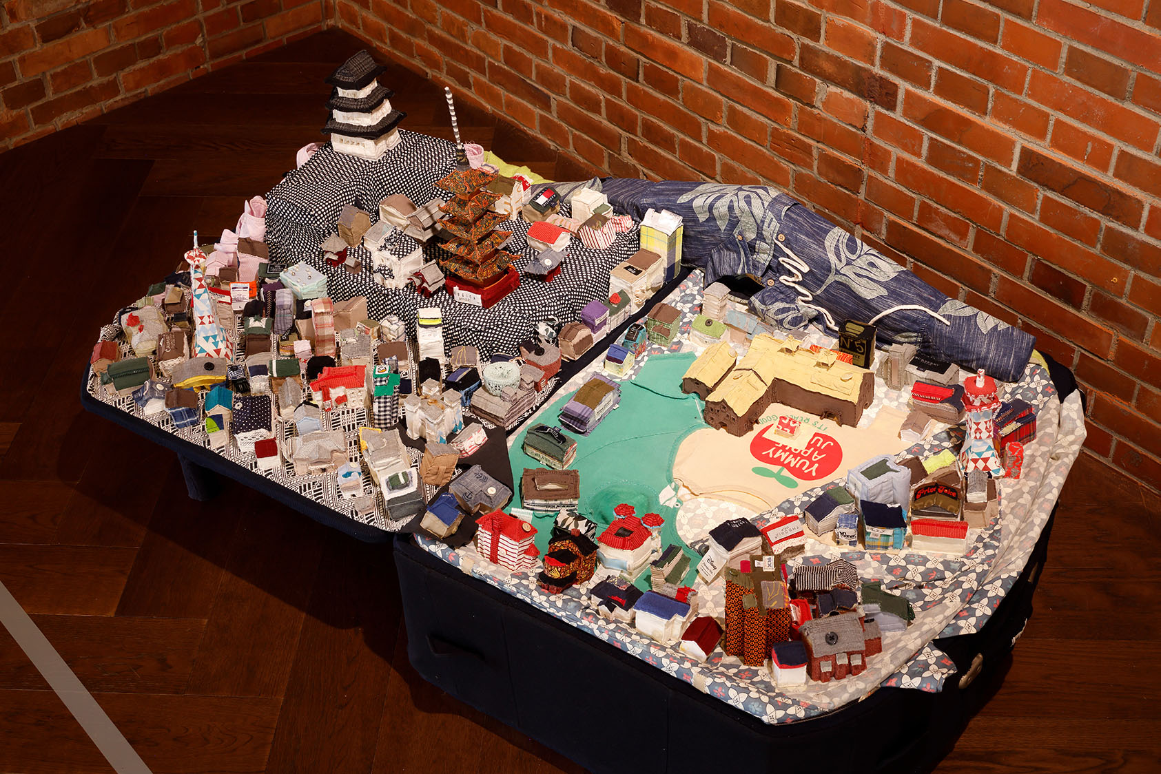 どうやってこの世界に生まれてきたの？ | 弘前れんが倉庫美術館 ー