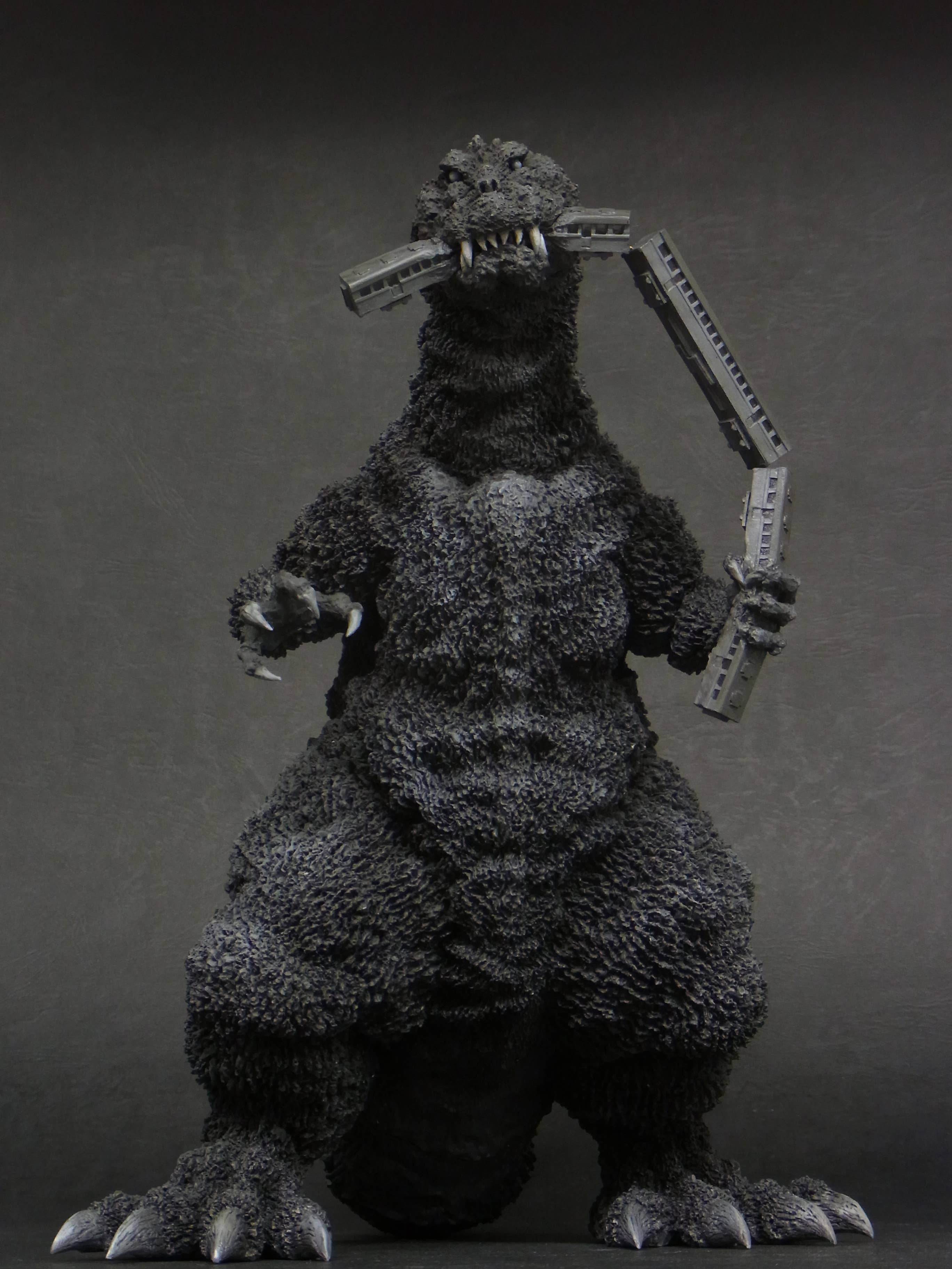 Godzilla (1954) (Train in Mouth Ver.) | HLJ.com