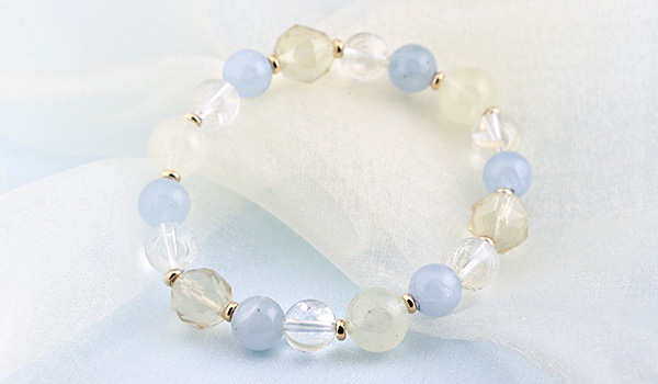 隕石特集】[☆]完全限定品ブレス【月の清らぎ】（リビアングラスAAA