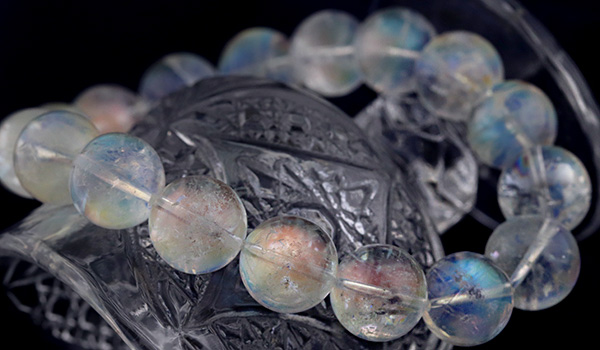 一点もの】【特選品】大玉ブレス（ロイヤルレインボームーンストーンPG