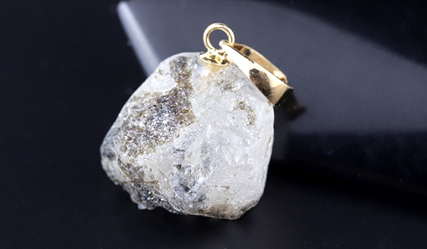 K18ロシア産フエナカイト ネックレス ソーティング付き K18ロシア産