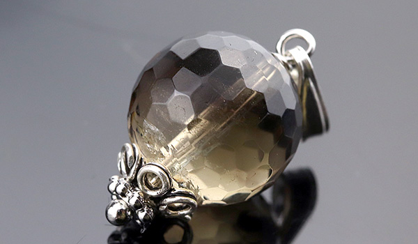 希望の光ペンダント（スモーキーレモンクォーツ［128面カット］）12mm