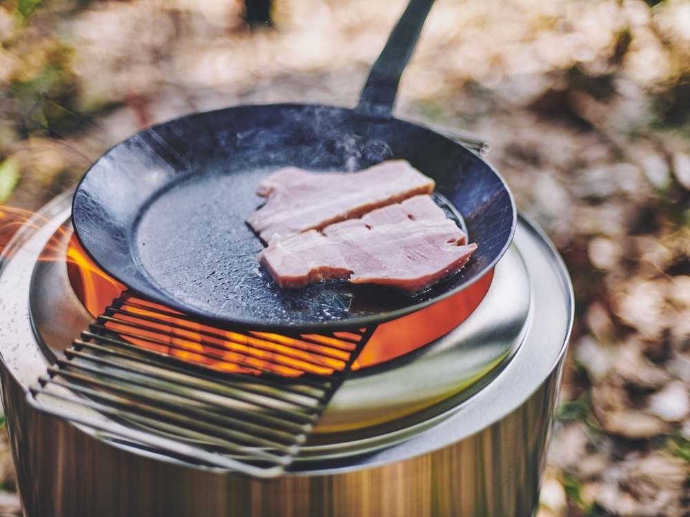 Petromax シュミーデアイゼンを徹底レビュー！キャンプ飯体験を変える