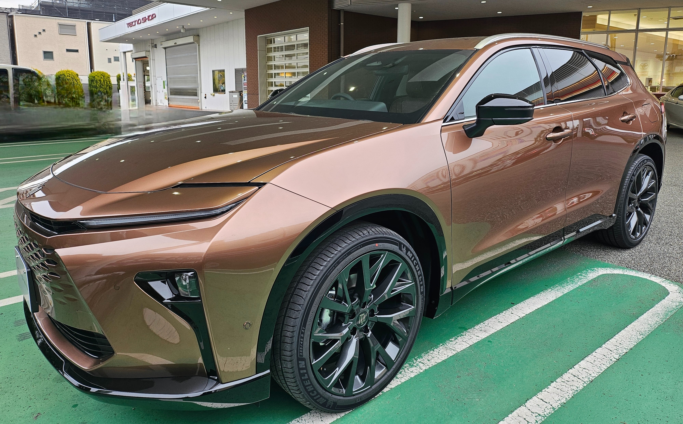 クラウン エステート」、到着しました！［兵庫トヨタ］クラウン紹介