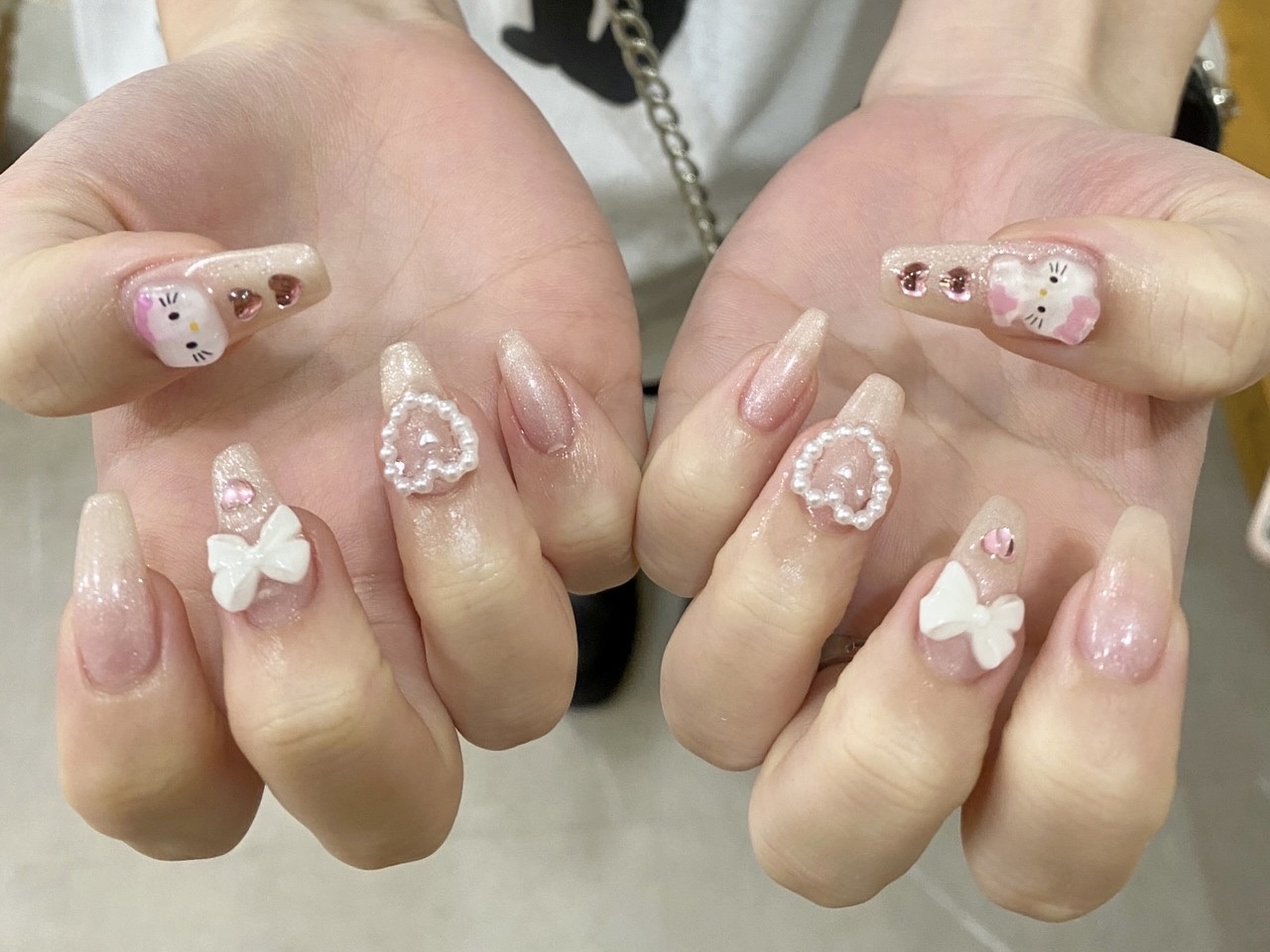 キティちゃんネイル【担当】平本 | 町田のネイルサロン【アイネイルズ