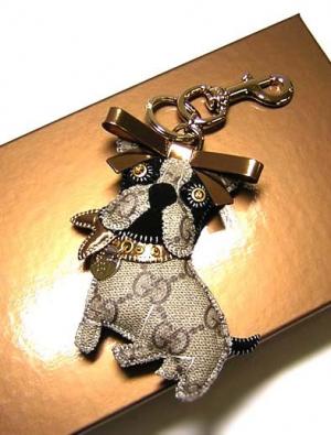 グッチ ] フレンチブルドックのレロイ フック付きキーホルダー - G-4607