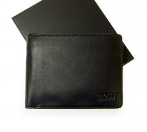 ヒューゴ・ボス財布・バッグ・革小物／HUGO BOSSの街なら、開店19周年