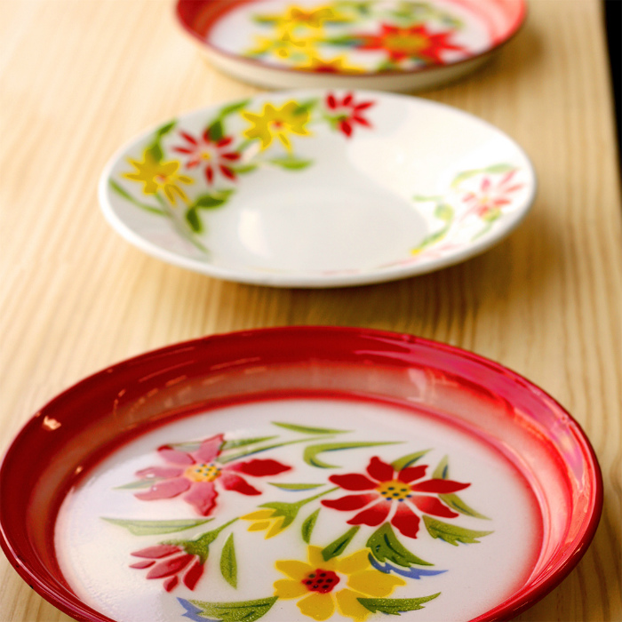 40%OFF 在庫限り】【琺瑯ホーロー】タイ製ホーロー平皿 レトロ花柄 赤