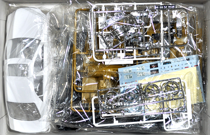 アオシマ モードパルファム ファントム雅夢 18 クラウン