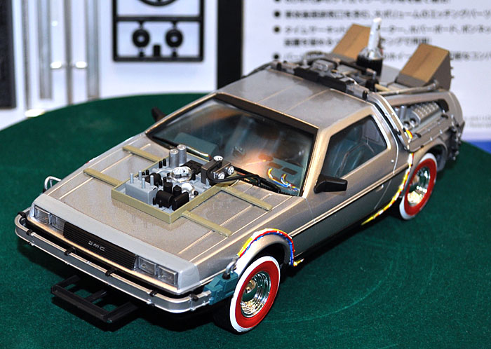 アオシマ バック・トゥ・ザ・フューチャー デロリアン パート3