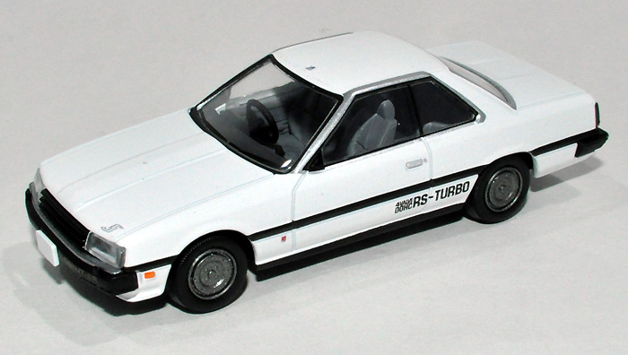 トミカリミテッド ヴィンテージ ネオ ニッサン スカイライン 2000 RS