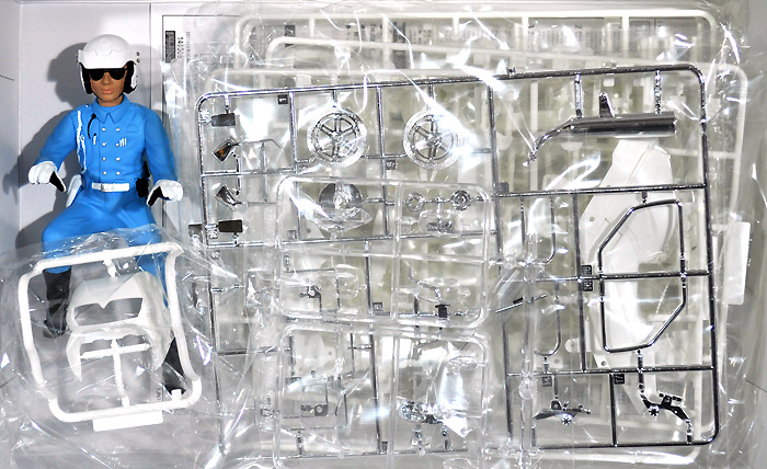 フジミ 警視庁 白バイ ホンダ VFR800P (白バイ隊員フィギュア付き) 1